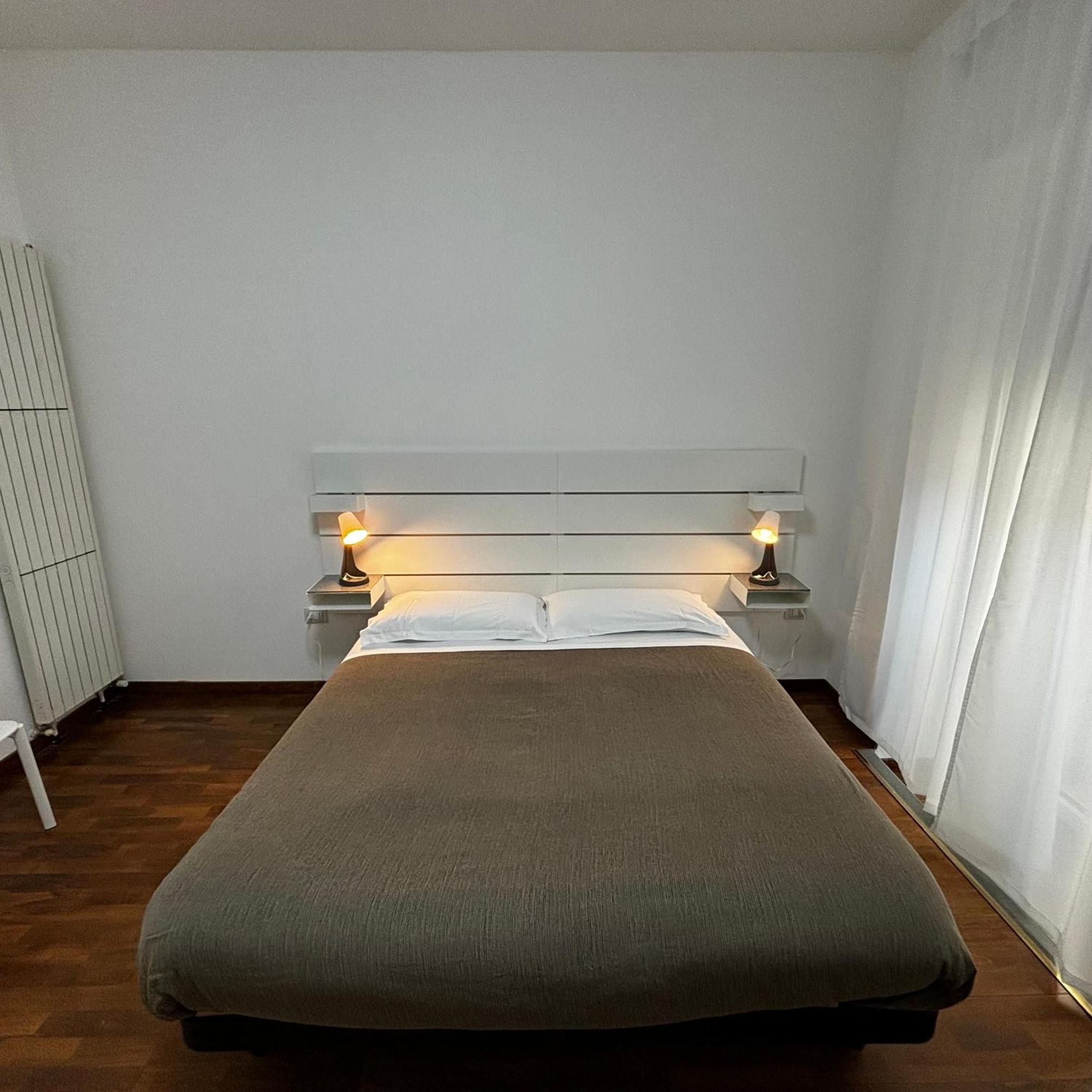 Room & Parking In Centro Citta Con Parcheggio Privato E Wifi Potenza Exterior foto